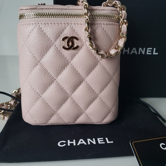 SOLD 💯 Brand New‼️ Chanel Vanity 💯 - Picture 3 of 15